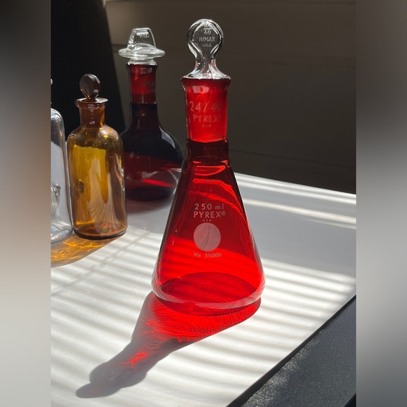 Authentic Pyrex Erlenmeyer Flask - Picture 7 of 12